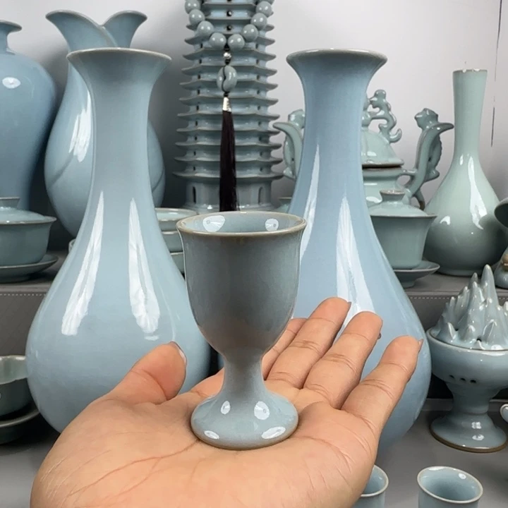 摆件骑****街汝瓷小酒杯天青釉圈足烧