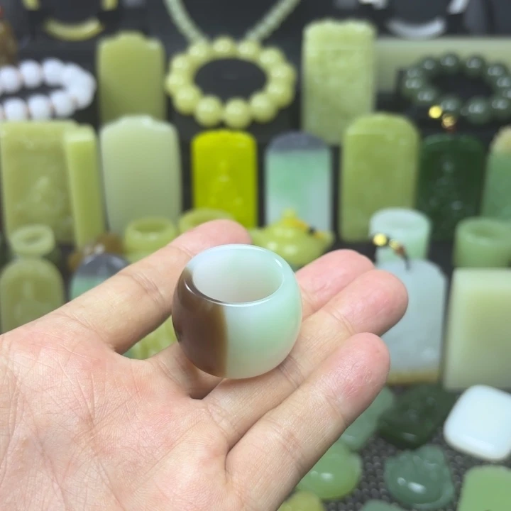 【闪购商品】和田玉未镶嵌颈饰