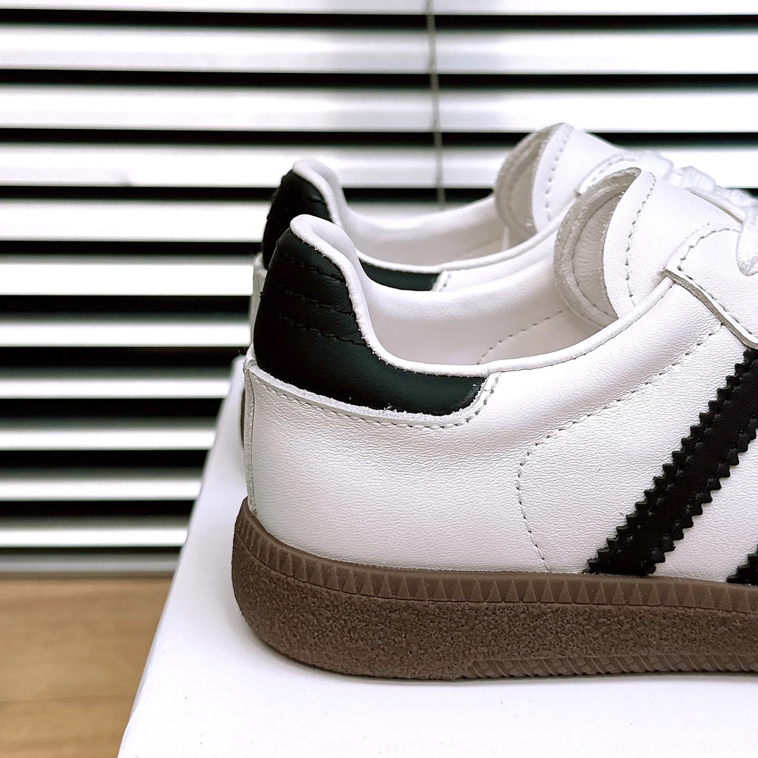 欧洲站真皮女鞋2025新款复古平底德训鞋休闲运动鞋时尚百搭阿甘鞋