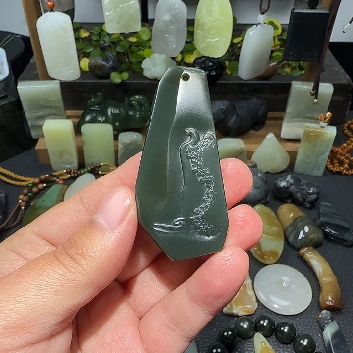 和田玉未镶嵌挂件