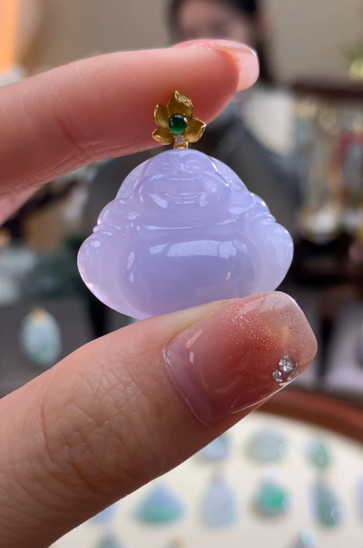 天然A货翡翠吊坠