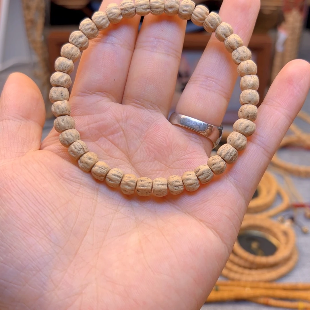 柏香籽/百香籽吊坠四*