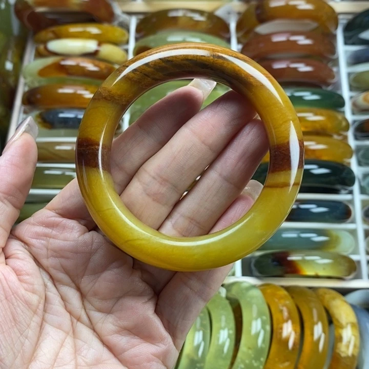 蛇纹石玉未镶嵌手镯54