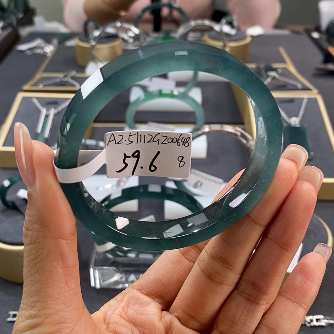 翡翠未镶嵌手镯59.68