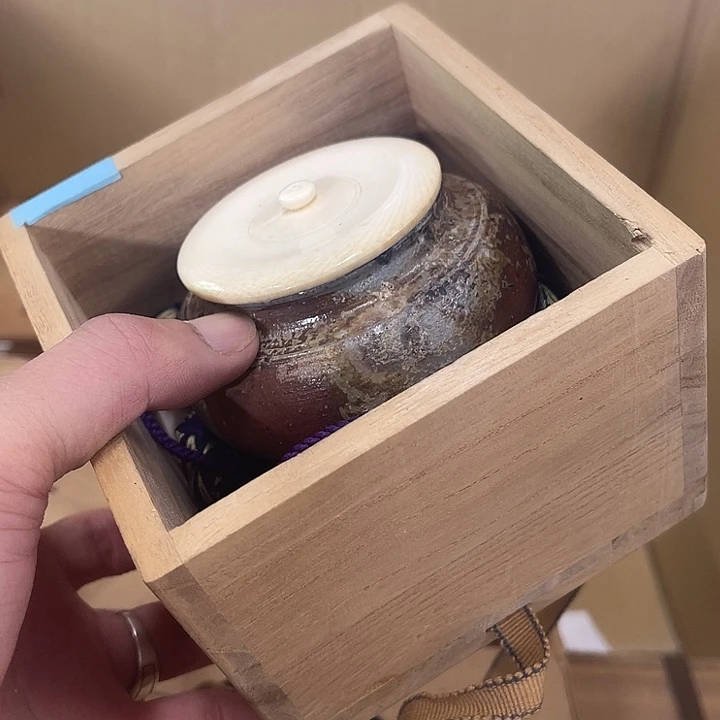 瓷片发发发发发发发发发发发发发