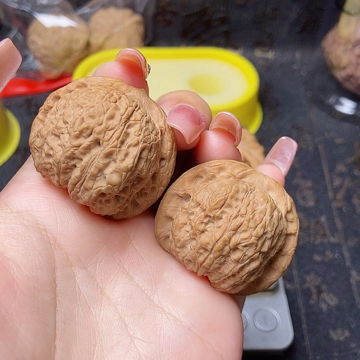 文玩核桃吊坠38全品血麒麟