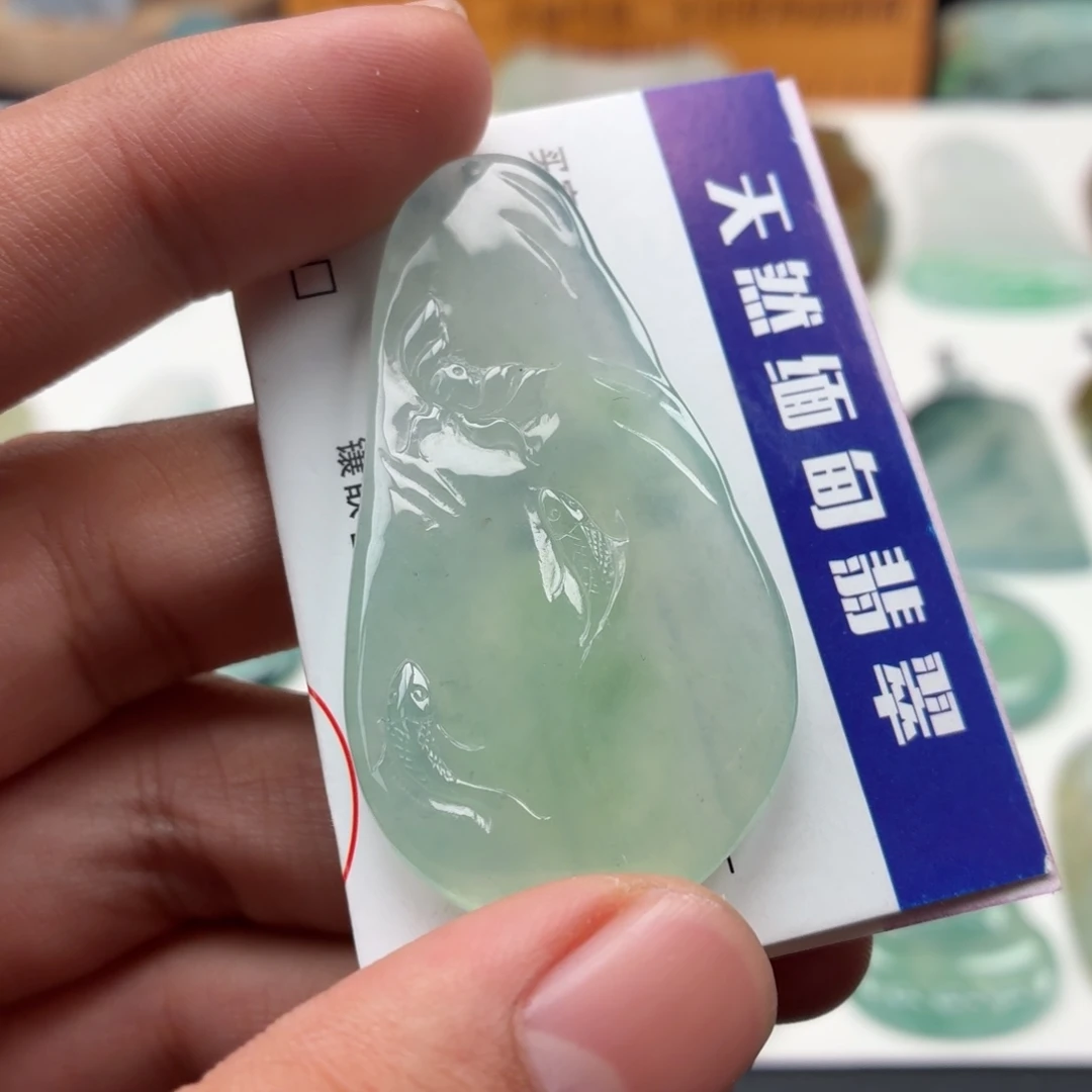 定制翡翠未镶嵌连年有余