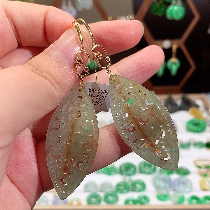 18K金镶嵌翡翠耳饰