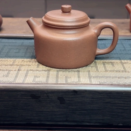茶壶紫砂原矿红降坡半手工瑕
