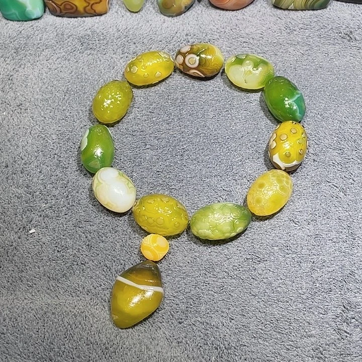 玛瑙/玉髓未镶嵌珠宝奇石