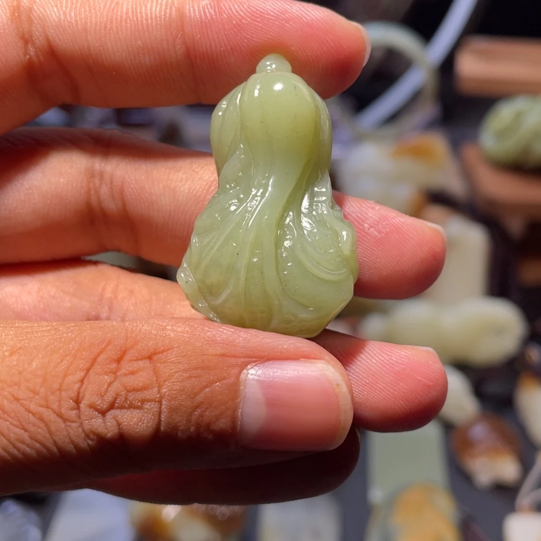 和田玉（糖玉）未镶嵌挂件