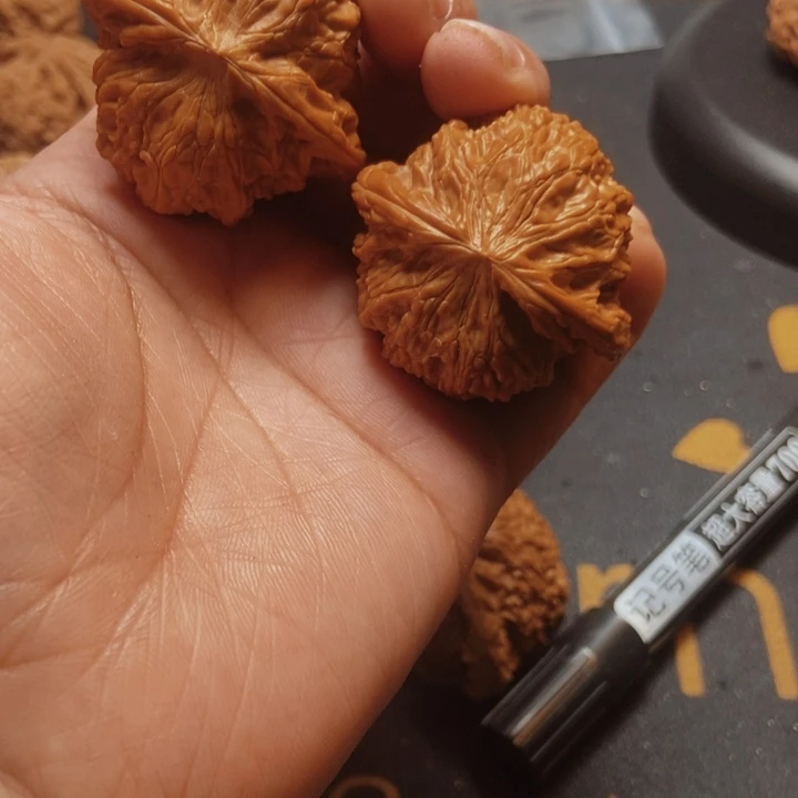 文玩核桃吊坠文玩54