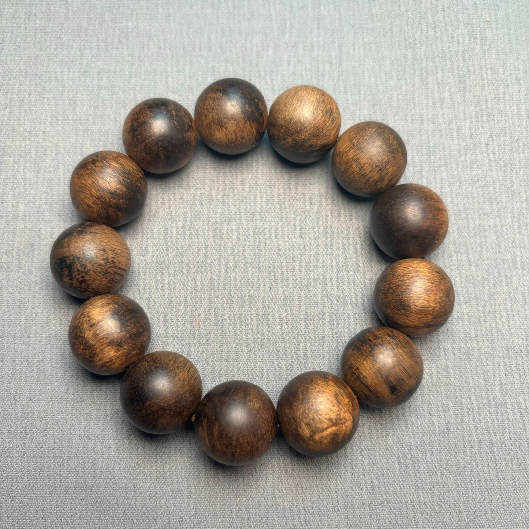 DZQY04 沉香圆珠手串尺寸约18mm 多样性发一件