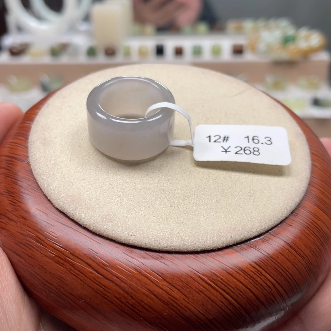 和田玉戒圈未镶嵌?****?16.3