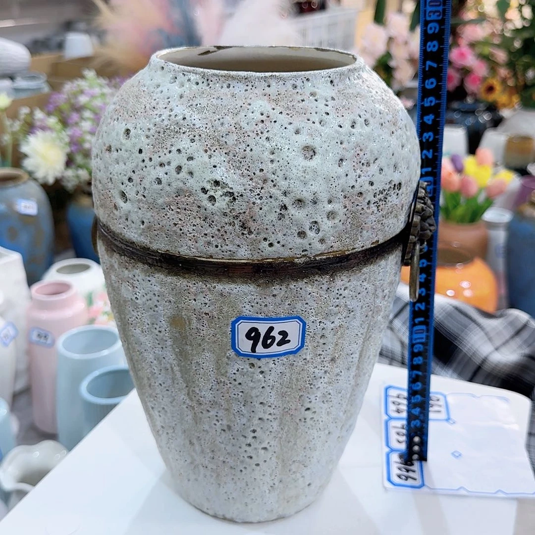 962号陶瓷高28厘米微瑕一个
