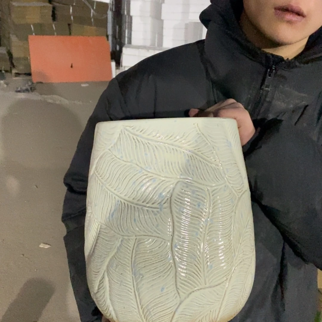 紫砂花盆瑕疵20/30f h j h g f f
