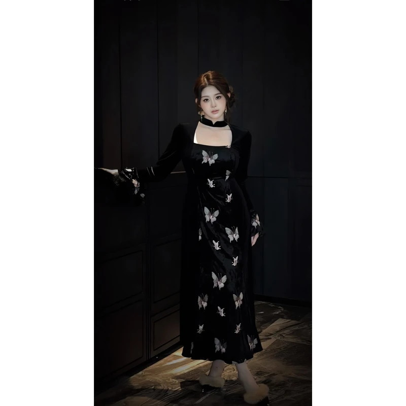 白七七微胖定制【孤芳】新中式国风蝴蝶刺绣丝绒连衣裙 Y6003