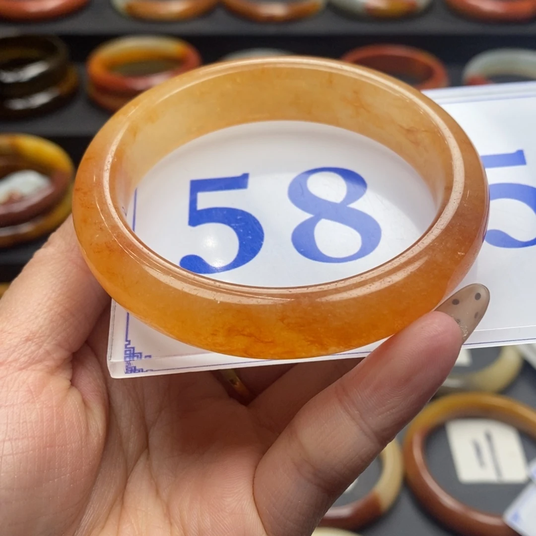 石英质玉（黄龙玉）手镯微瑕未镶嵌