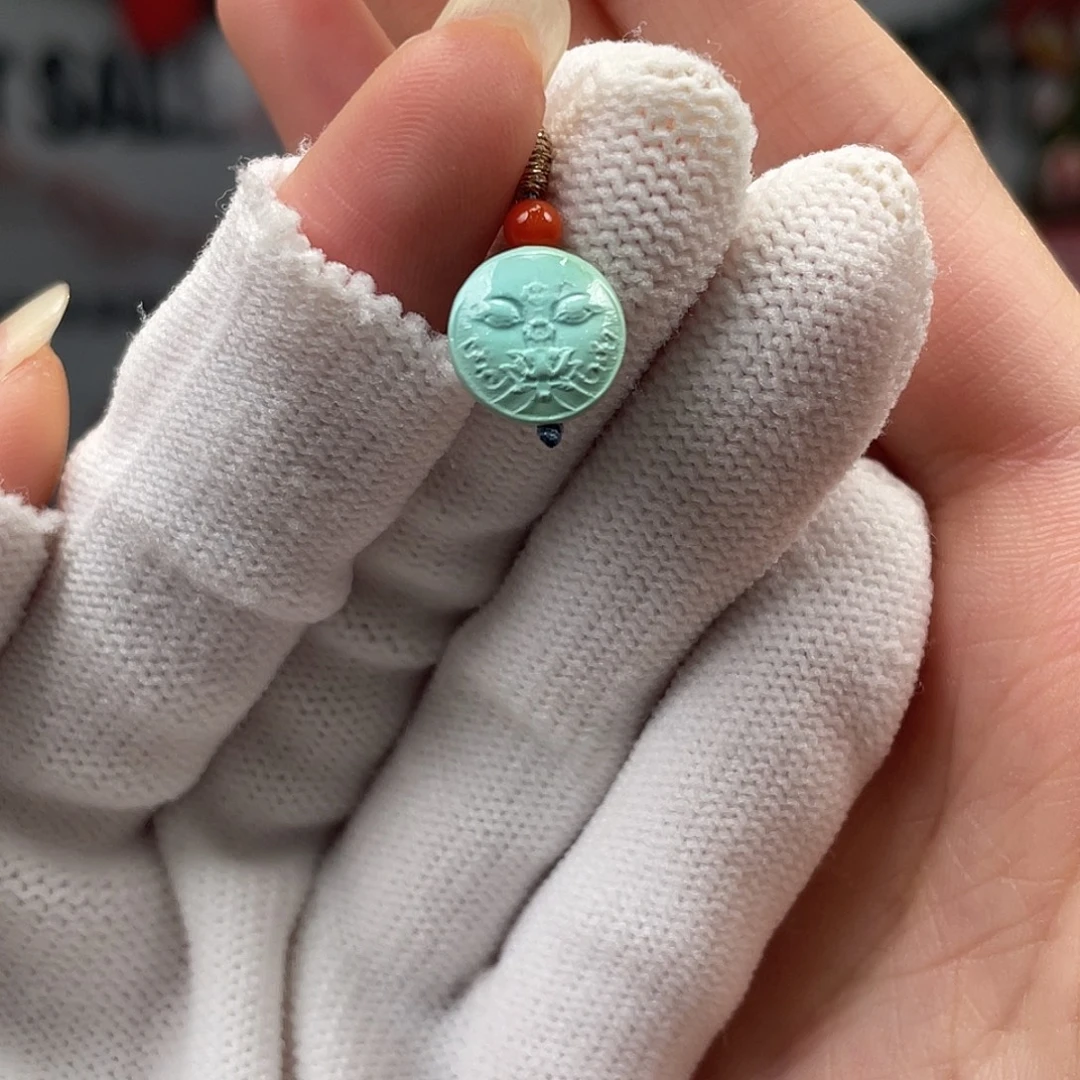 绿松石未镶嵌挂件