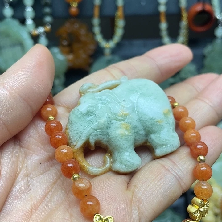 未镶嵌蛇纹石玉颈饰