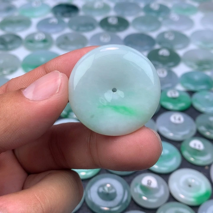 翡翠未镶嵌颈饰缅甸天然A货翡翠33.8-6.3