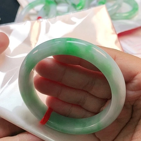 未镶嵌手镯翡翠2928