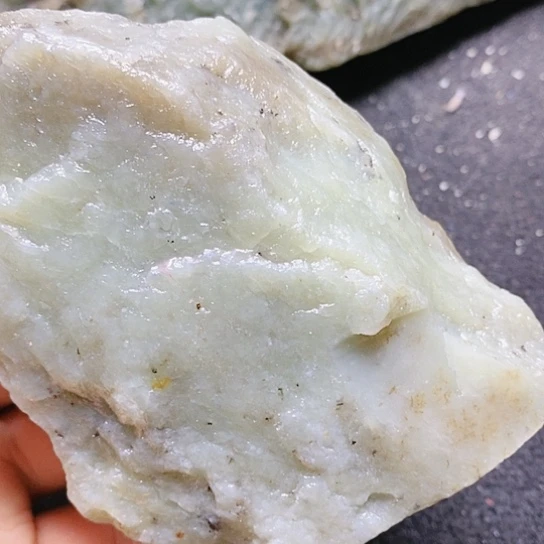 和田玉（糖玉）未镶嵌珠宝半成品