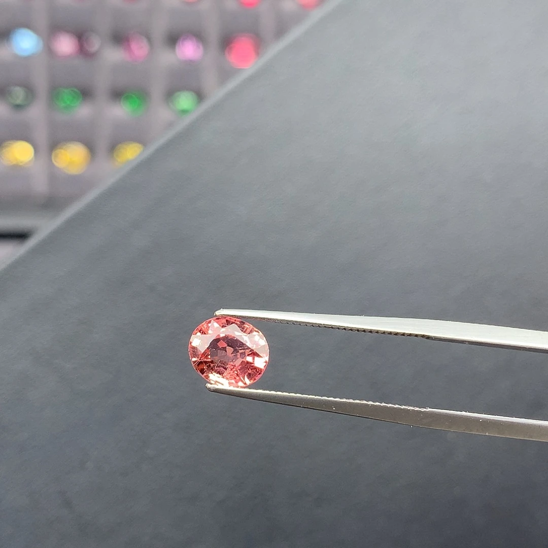 碧玺未镶嵌裸石1.61克拉