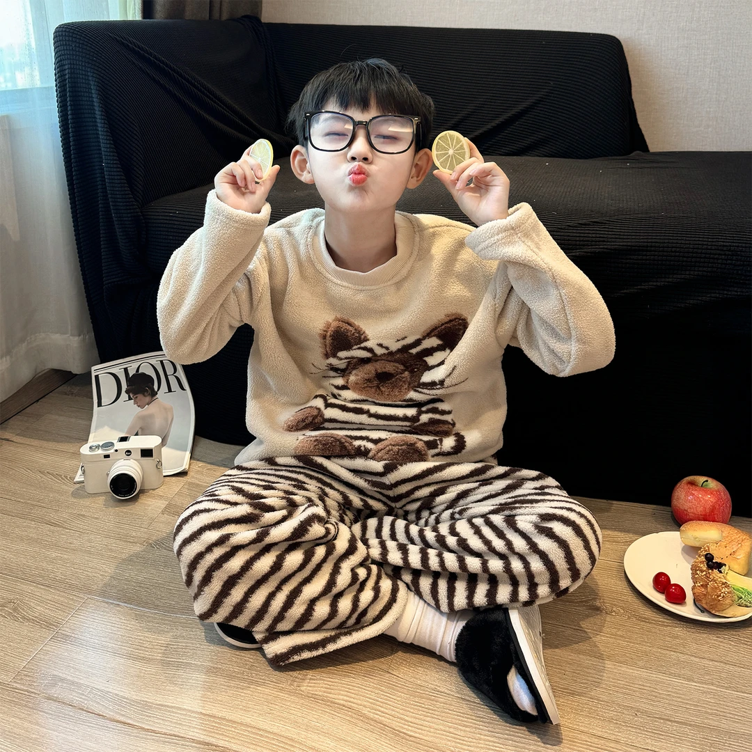 男童珊瑚绒家居服2025新款青少年男孩秋冬半边绒套装儿童居家睡衣