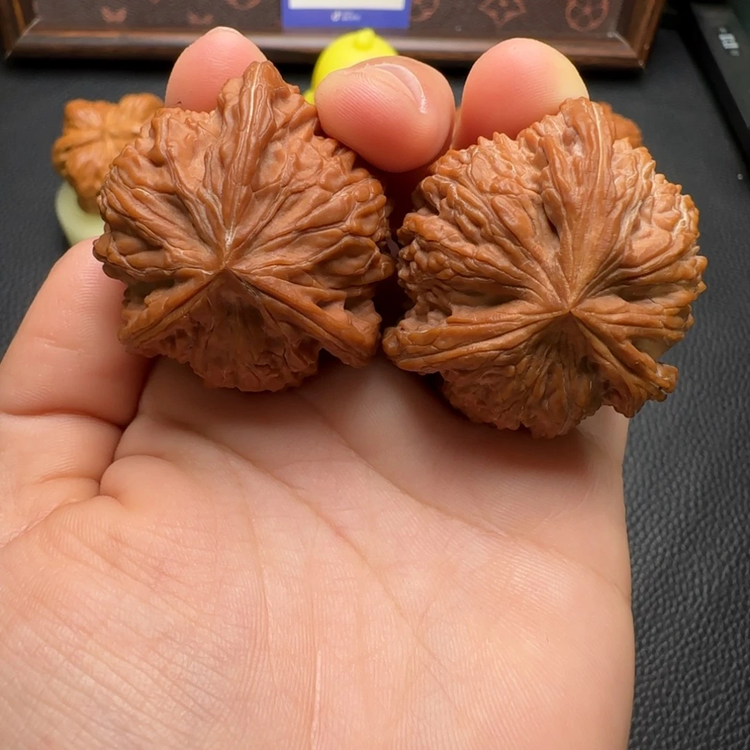 文玩核桃把件38尺寸 磨盘三棱