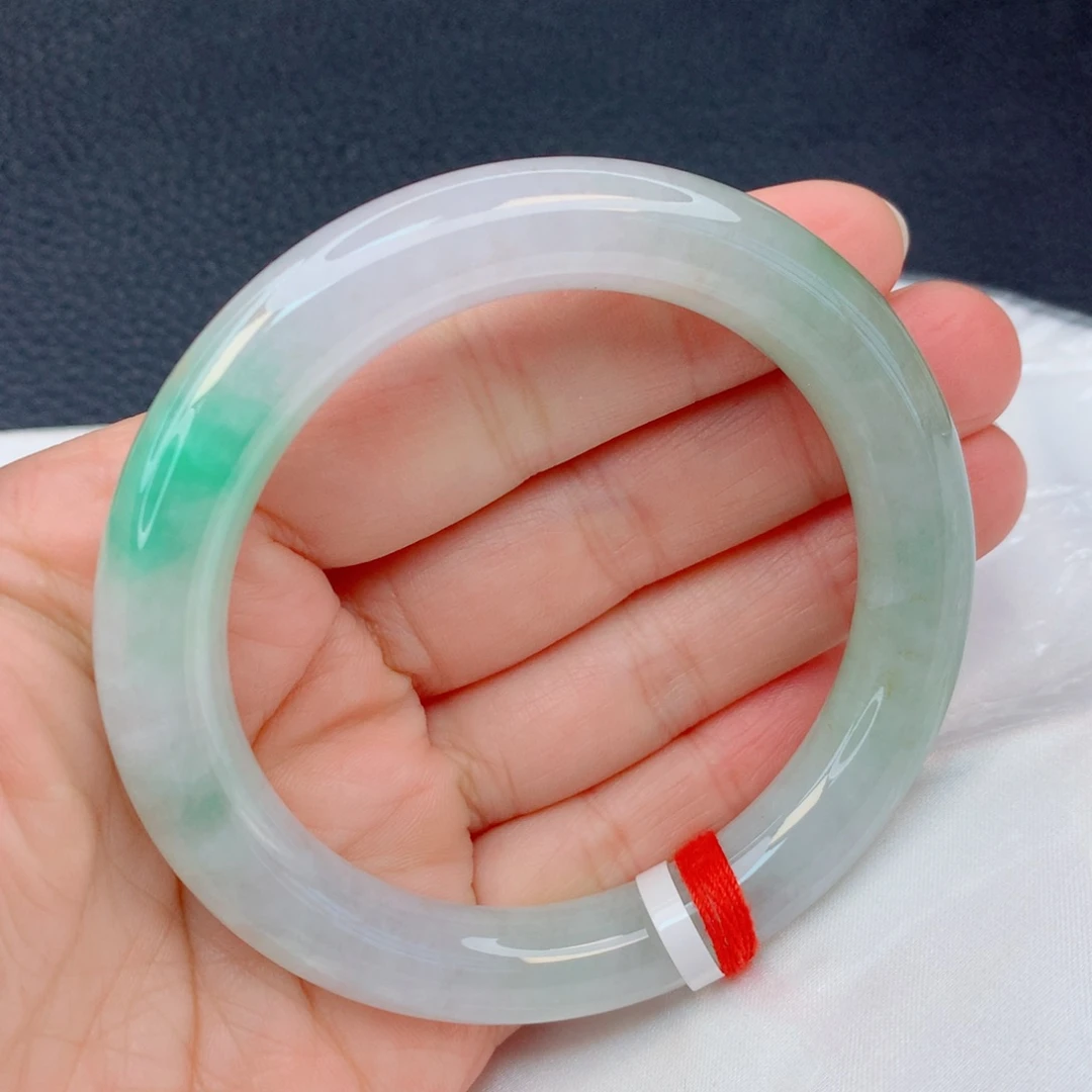 翡翠未镶嵌手镯57圈