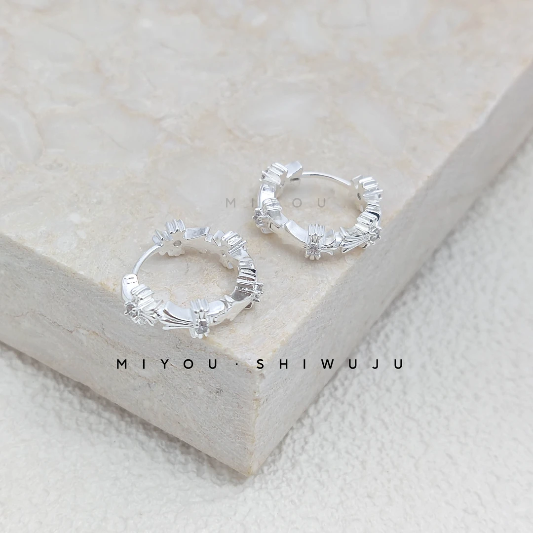 铜合金耳饰 MIYOU铜银色多个十字镶钻耳扣百搭时尚轻奢