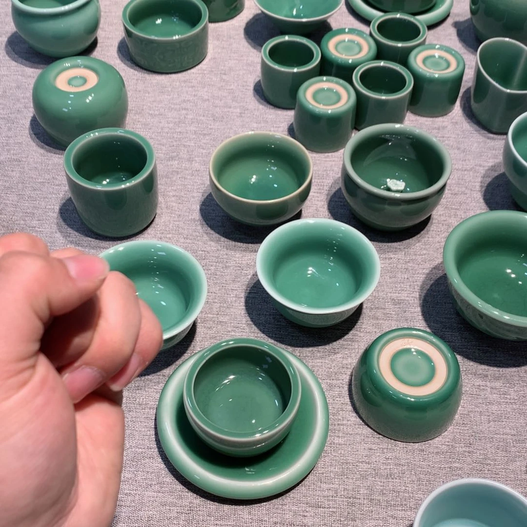 诸**遂龙泉青瓷茶具两个