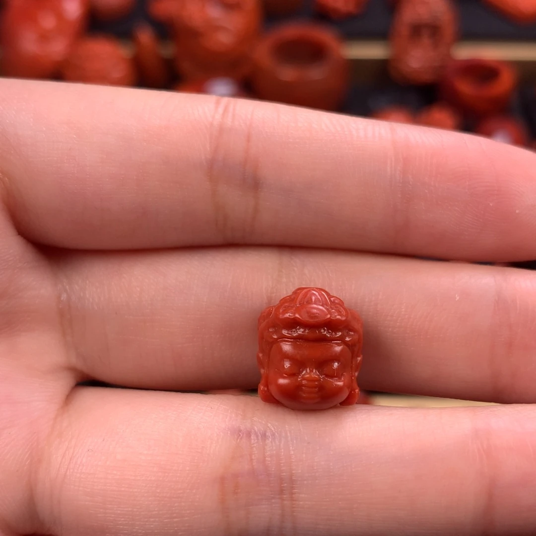 未镶嵌黄财神11.2mm南红玛瑙