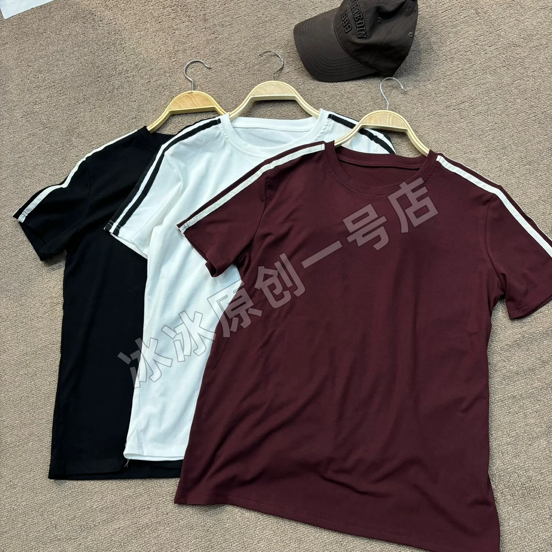 【冰冰一号店】275时尚休闲圆领拼条短袖（穿90-165斤）