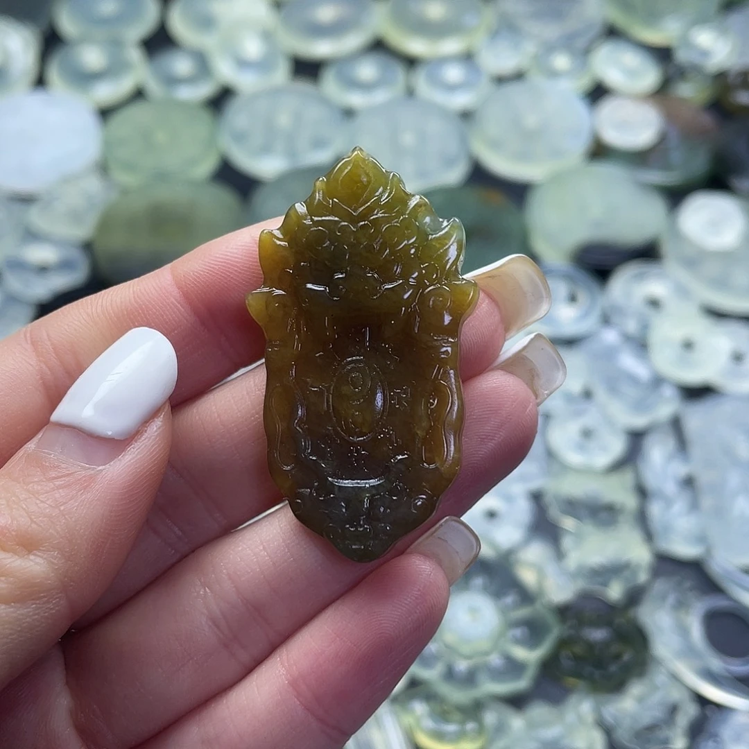 岫玉未镶嵌颈饰山鬼令