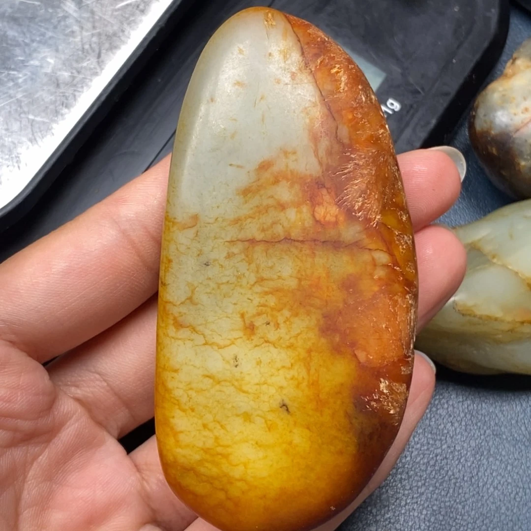和田玉（糖玉）未镶嵌挂件