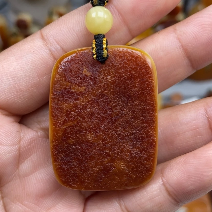 【闪购商品】琥珀颈饰未镶嵌