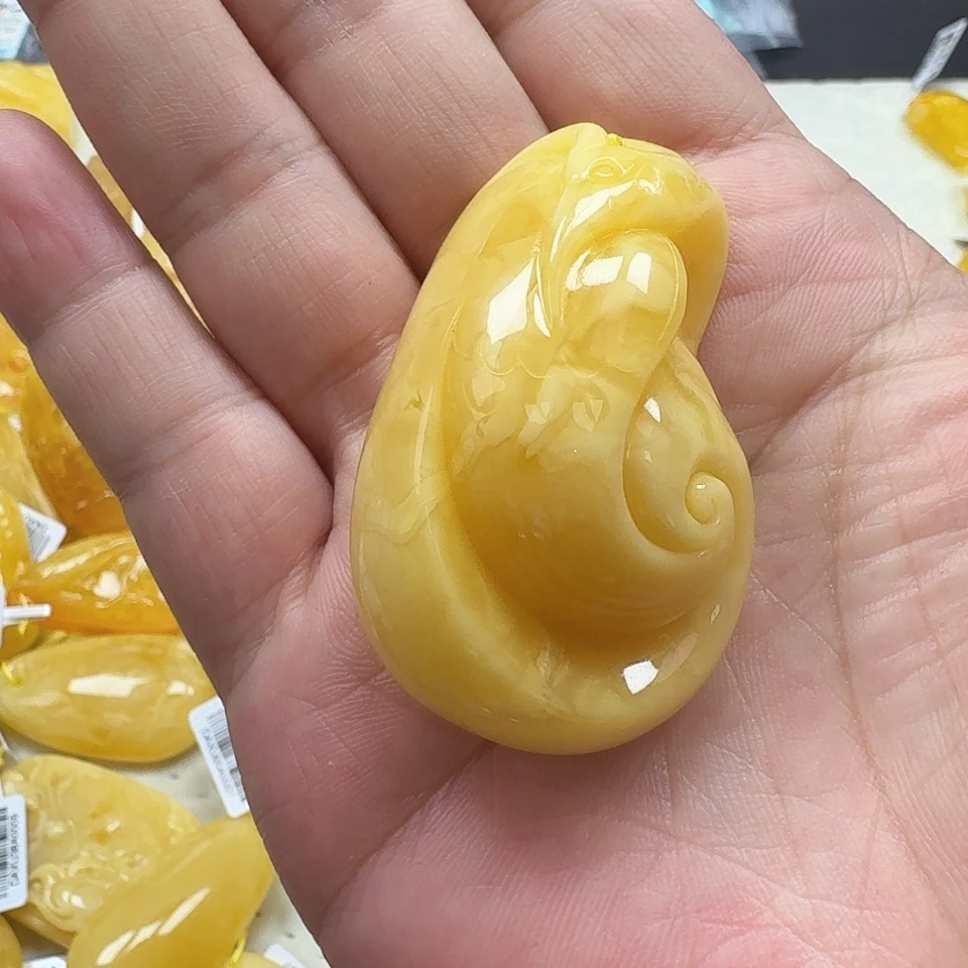 琥珀未镶嵌珠宝奇石81