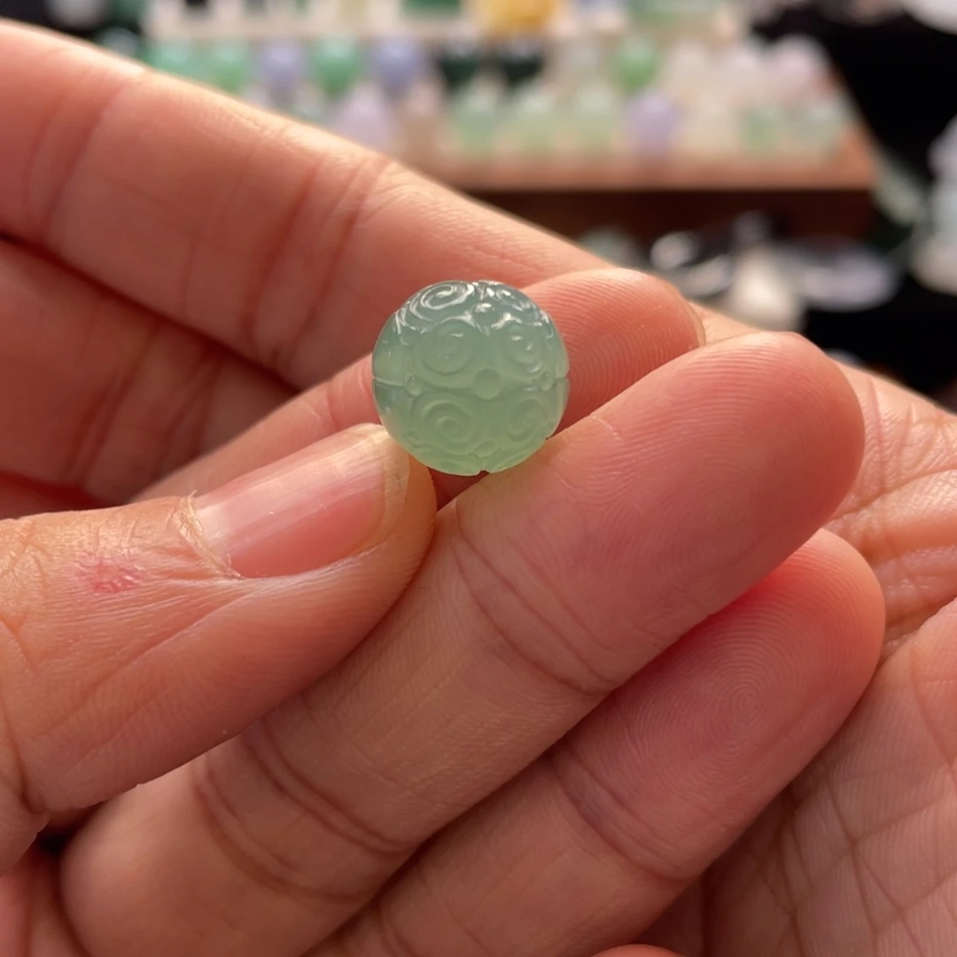 翡翠手串未镶嵌卡11