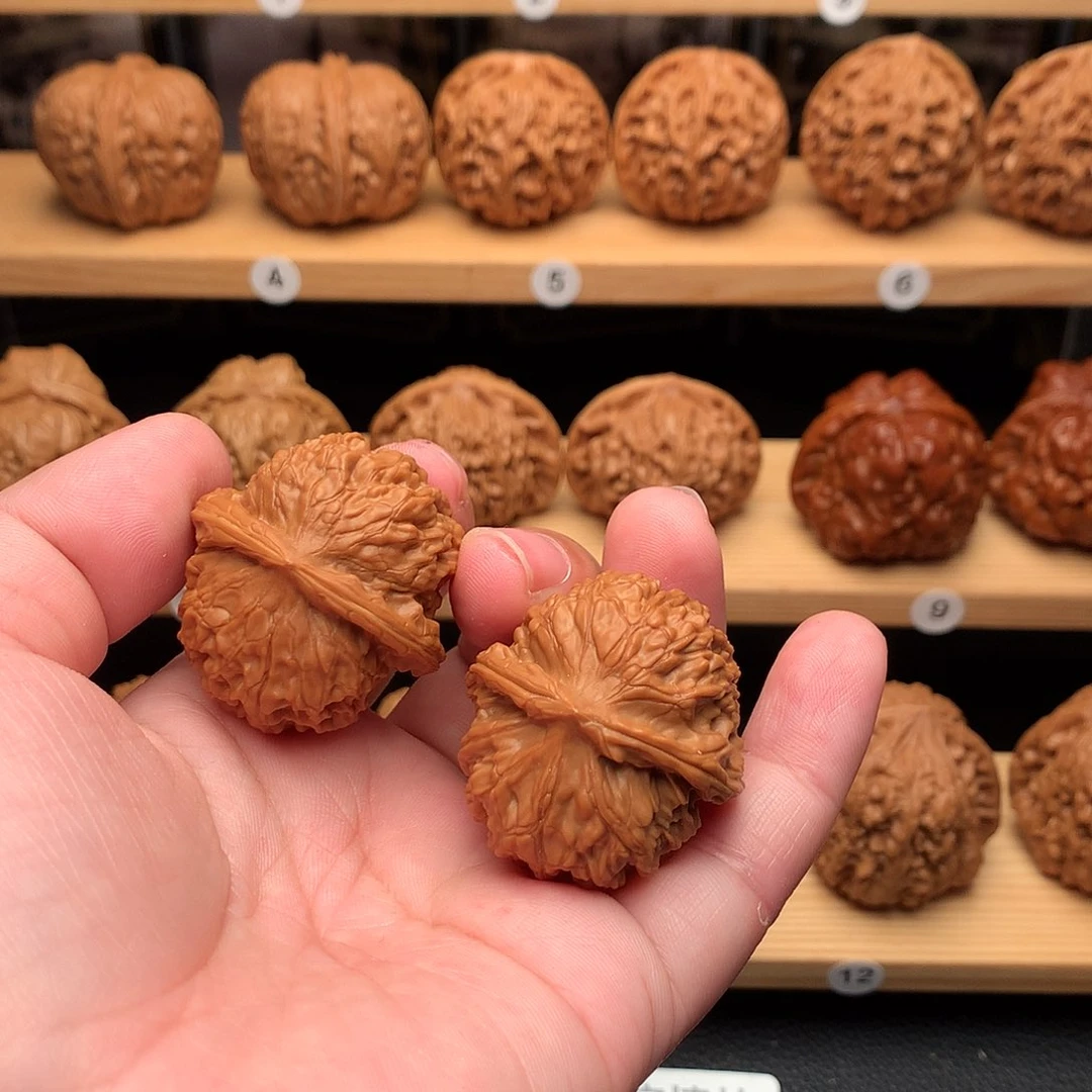 文玩核桃吊坠103号金锭35