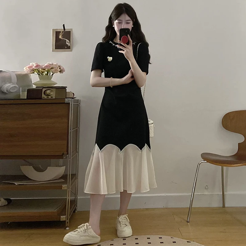 大码法式高级感连衣裙女夏季假两件气质小黑裙胖MM遮肚子显瘦裙子