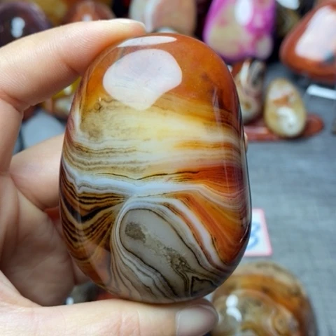 未镶嵌玛瑙/玉髓珠宝奇石运**坤