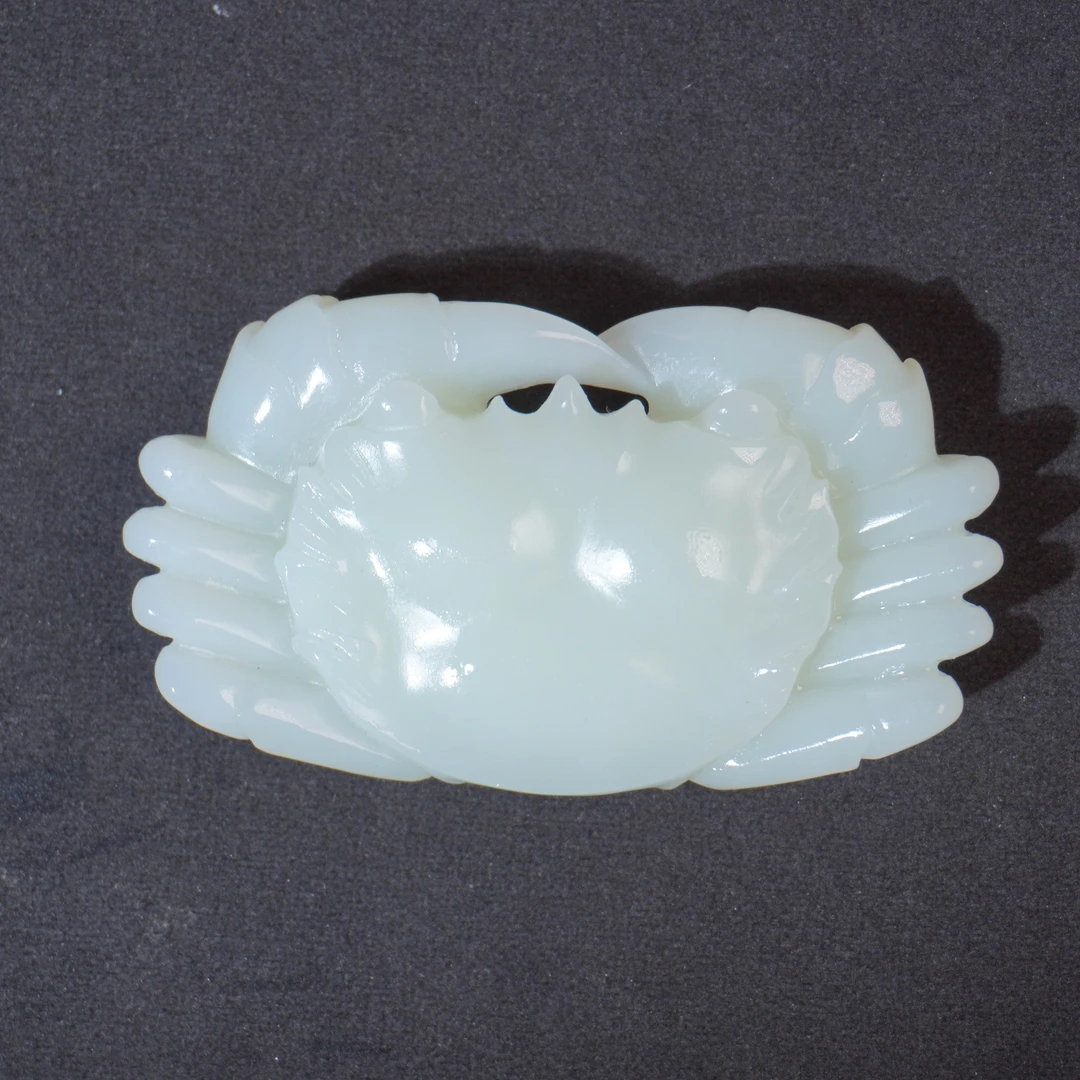 65G5   清  和田玉玉蟹摆件