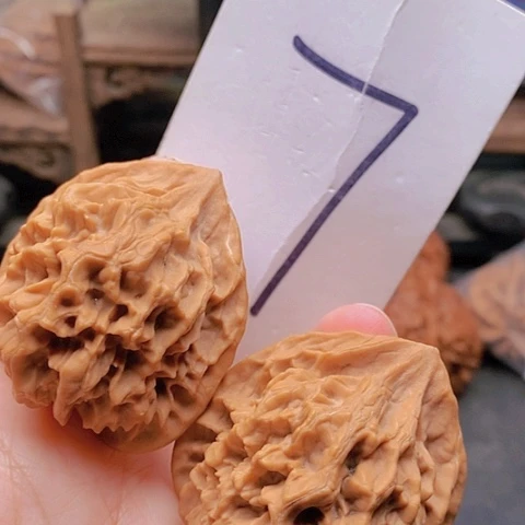 吊坠桃核41全品帝王47克