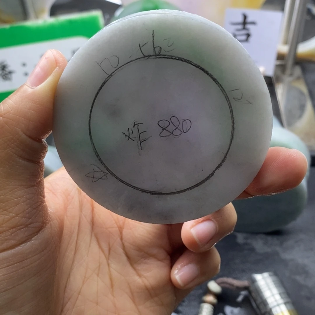 定制翡翠未镶嵌翡翠手镯