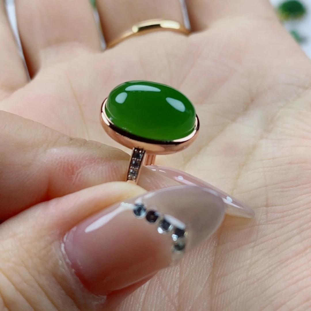 未镶嵌戒指和田玉（碧玉）