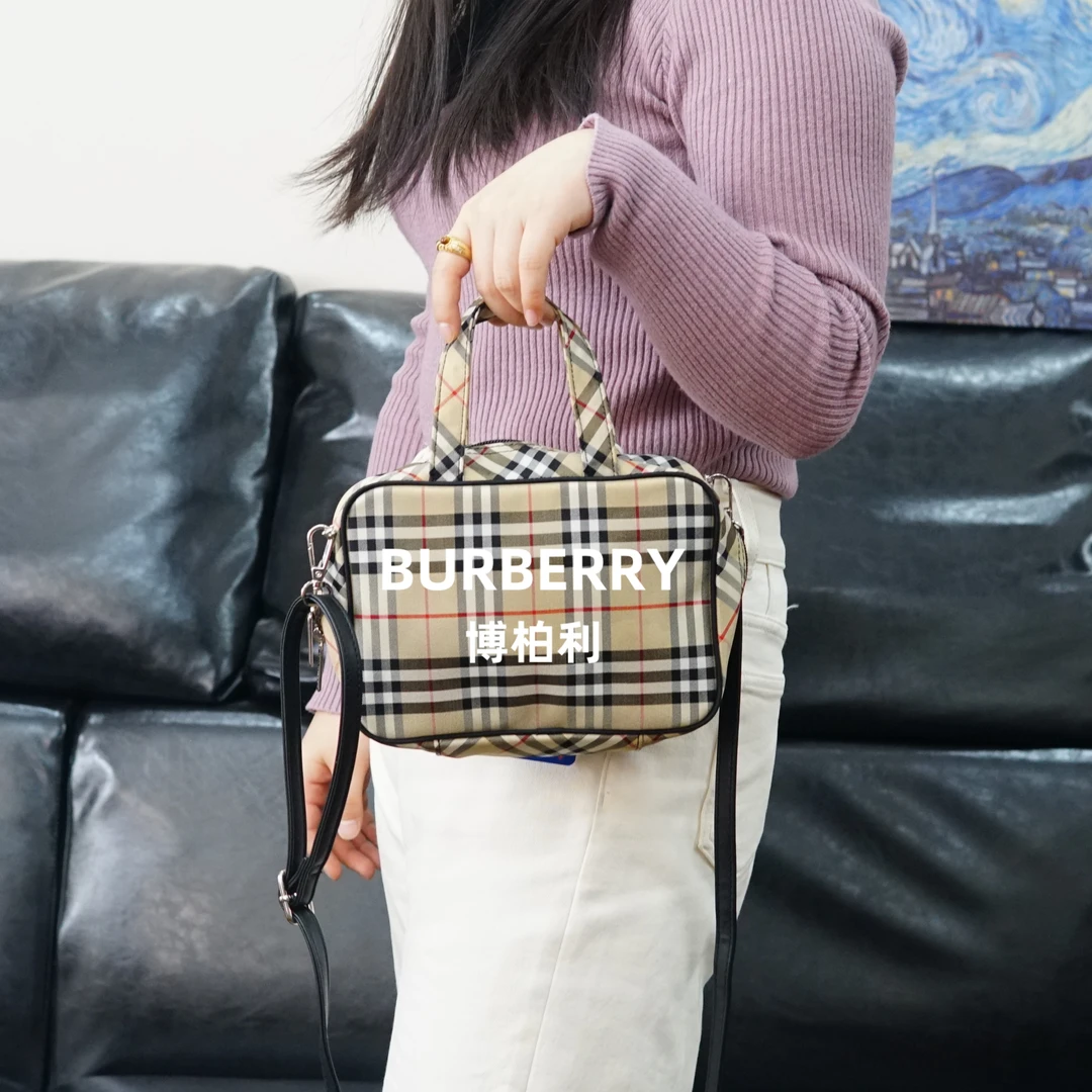 95新 BURBERRY/博柏利 巴宝莉/格纹斜挎包/FYJJ12328938/8938