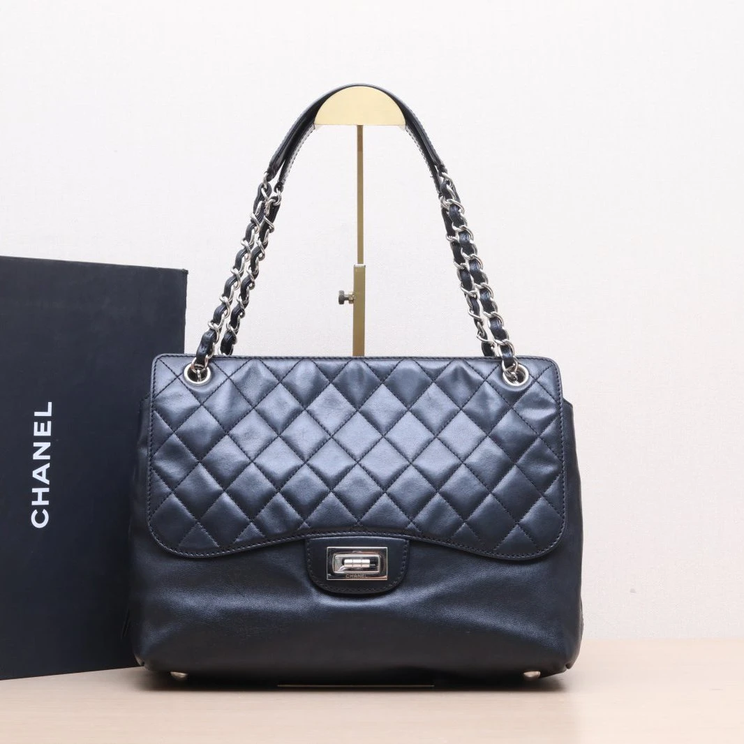 95新 Chanel/香奈儿 攀攀包展 黑色 皮革S 12开 银扣 黑银 机场包