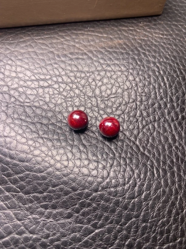 天然辰砂天然辰砂朱砂原矿散珠子